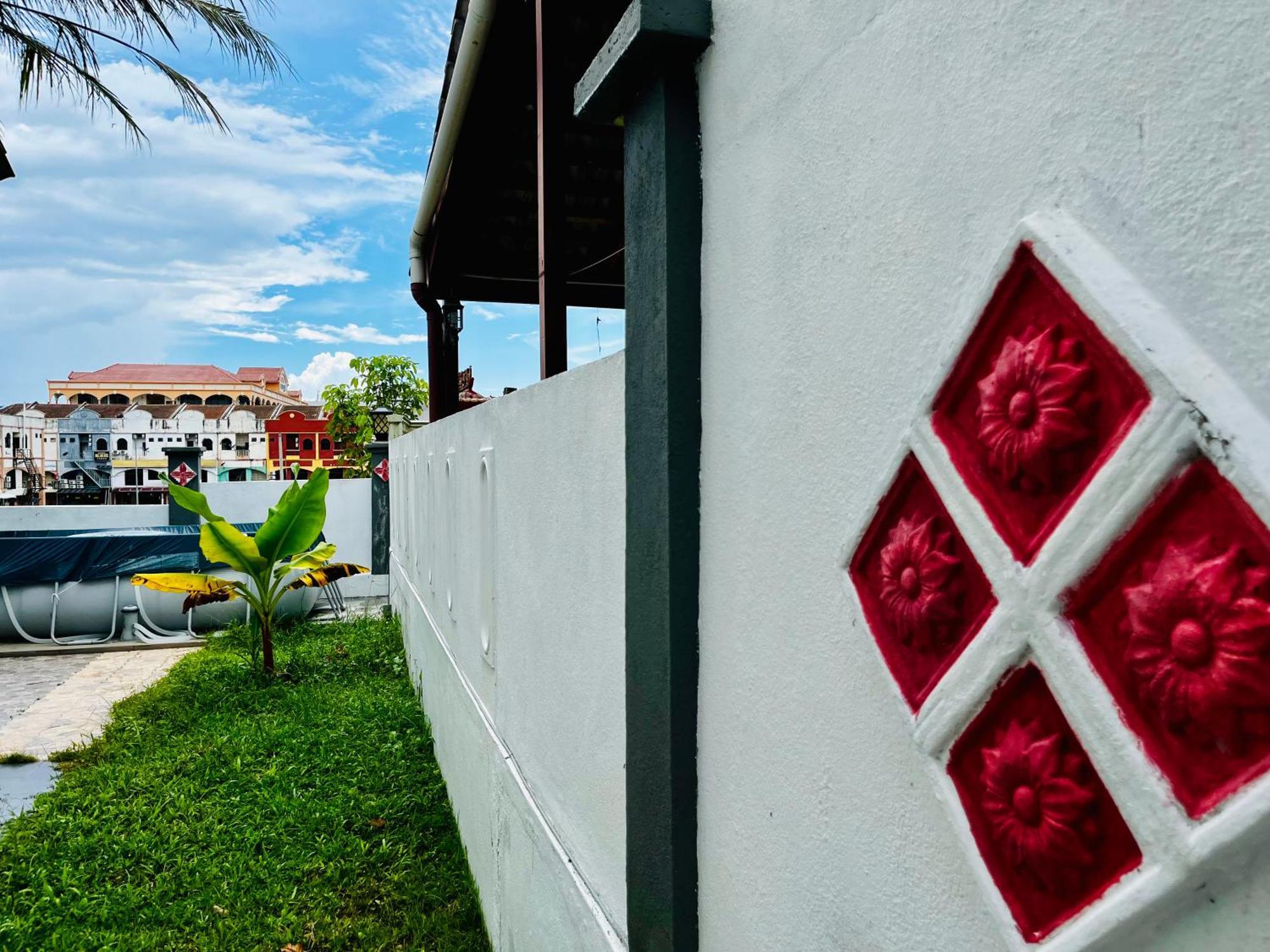 Batuferringhi Children Waterslid Paradise 3Mins To The Beach Batu Ferringhi Exterior photo